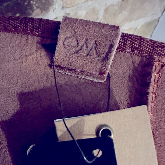 Emu Platinum Stinger Slim Hi Australian Sheepskin Boots. Size 10. BNWT. - Picture 7 of 7